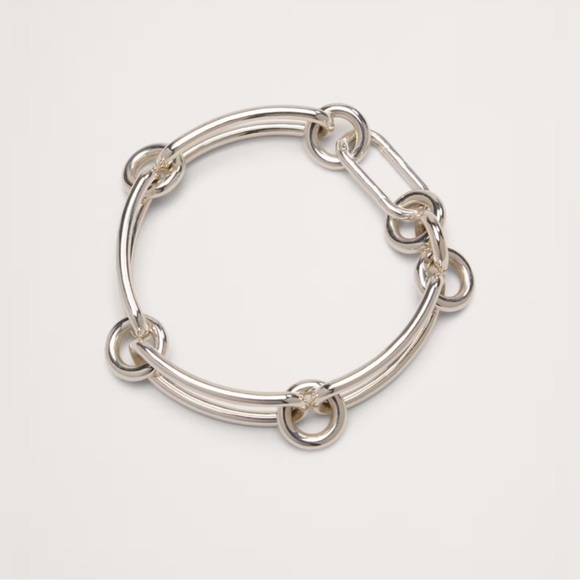 Banana Republic Jackson bracelet in 14 k gold or sterling silver plated - Picture 1 of 15